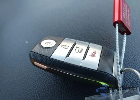 2017 Kia Sorento 3.3L Ex from USA, damaged, VIN 5XYPH4A51HG321575